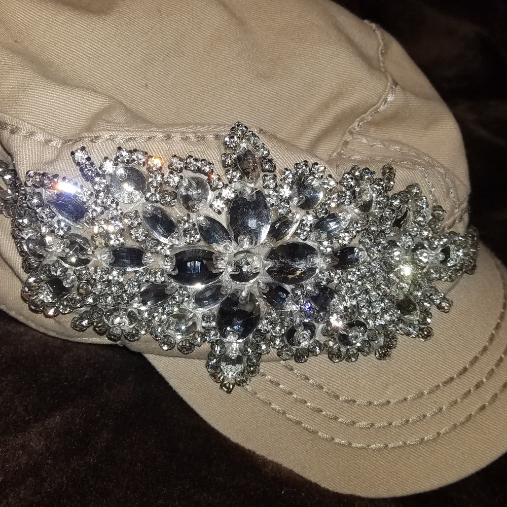Cream Olive & Pique hat with silver bling